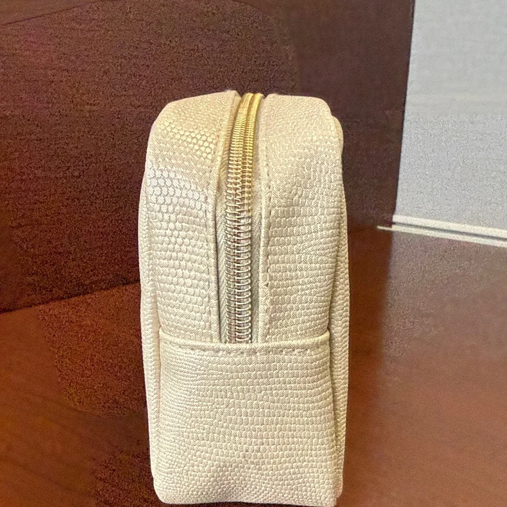 New Clé De Peau Beauty Beige and Gold Logo Faux Leather Cosmetic Pouch